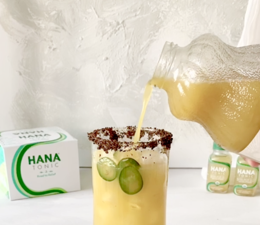 2 Tasty Ways To Cool Down With Pineapple