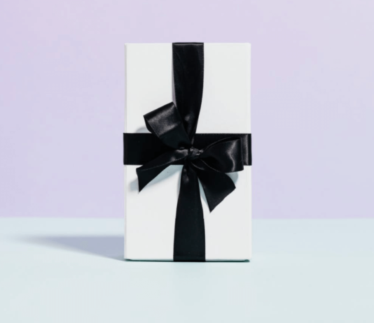 Top 10 Corporate Gifting Ideas That Will Surprise Your Entire Company